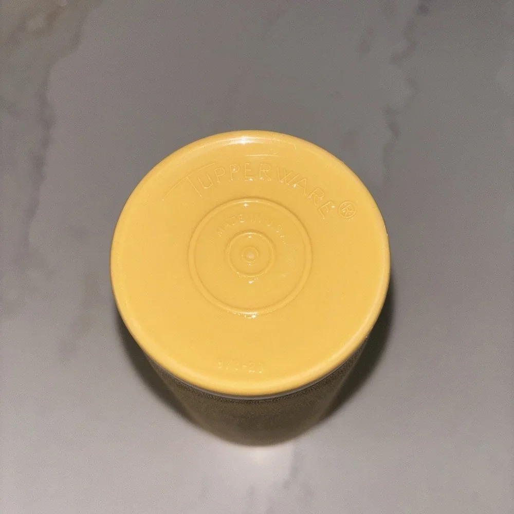Tupperware Tumblers Vintage Classic 12 oz Cups Harvest Gold 873 Set of 2